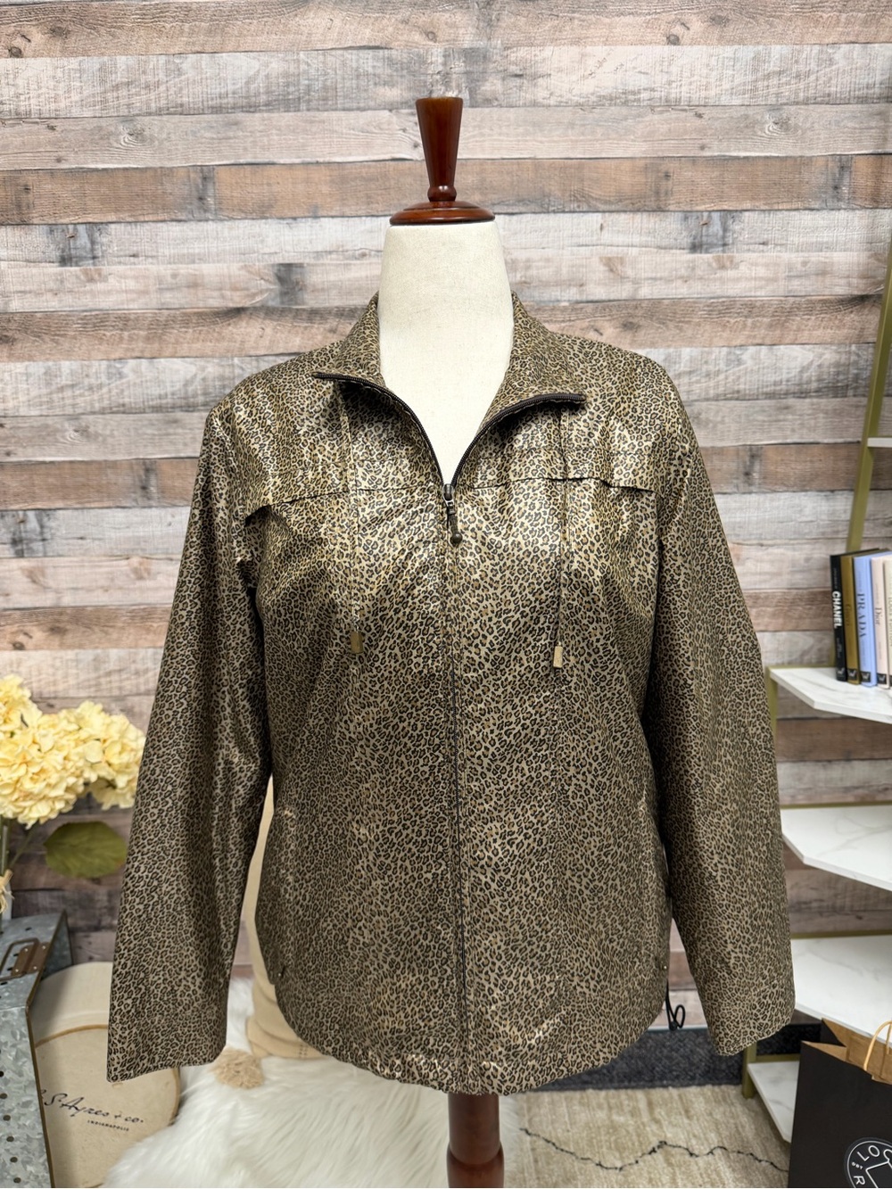 Chico’s Zenergy leopard print metallic windbreaker jacket 2